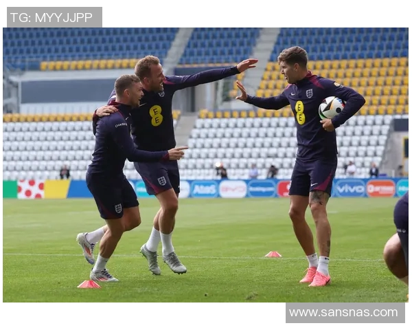 2016欧洲杯足球服设计风格与流行趋势解析及其对球迷文化的影响